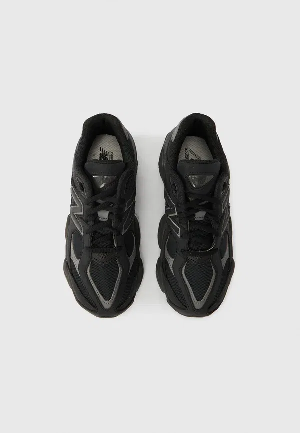 Кроссовки New Balance 9060, черный/серый — фото 4