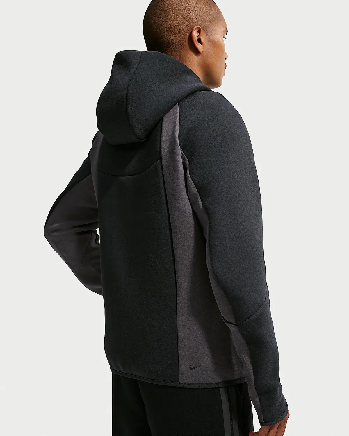 Мужская куртка Nike Tech Windrunner из флиса с цветовой блокировкой и полной застежкой-молнией, Black/Anthracite/Black — фото 2