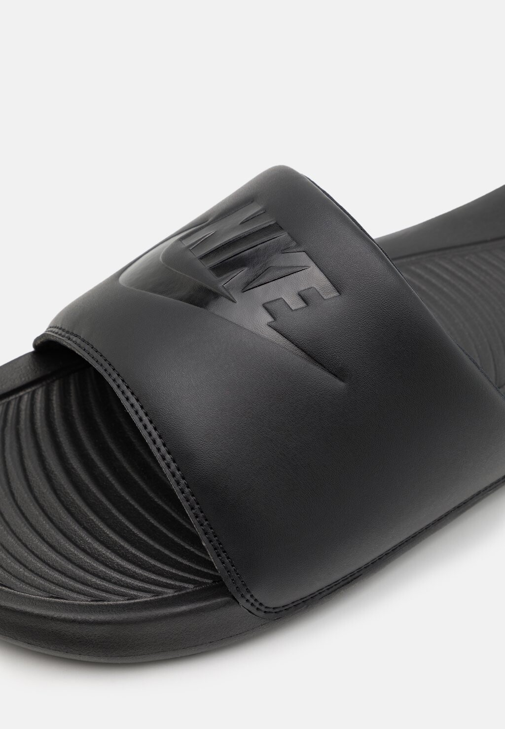 Пляжные тапочки и сандалии Victori One Slide Nike, черные — фото 4
