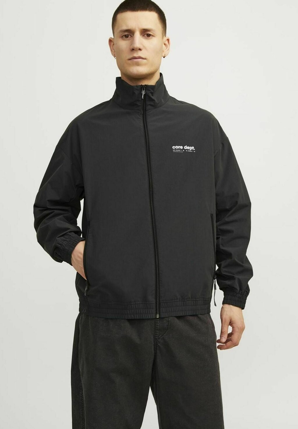 

Легкая куртка Jack & Jones, черный