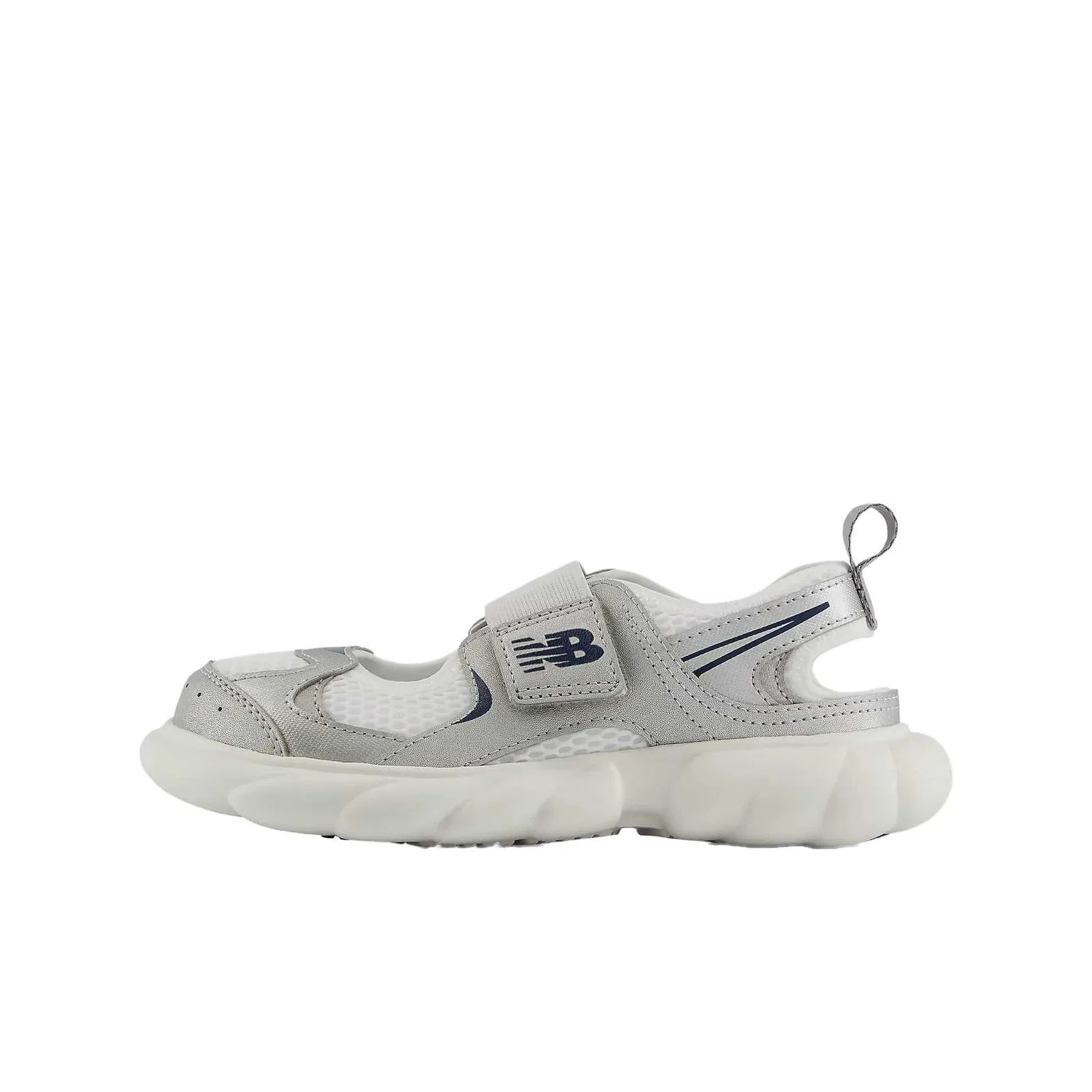 Детские сандалии NB 230 Mesh Slip Resistant And Breathable Low top на широкую стопу для женщин New Balance, Silver Metal with Navy Blue