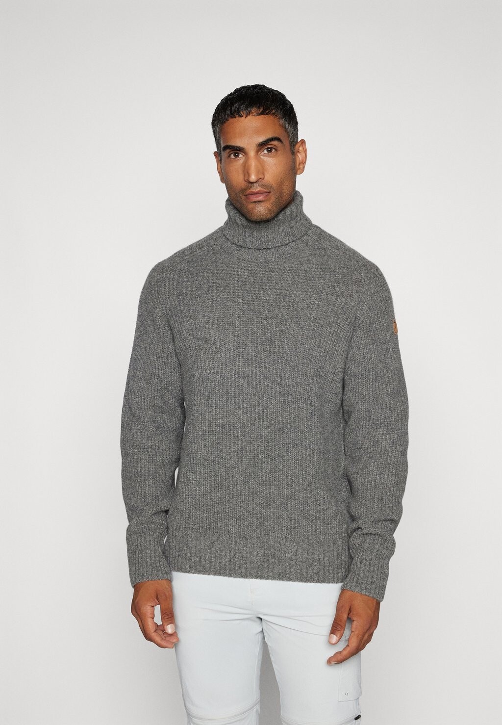 

Джемпер ÖVIK ROLLER NECK SWEATER Fjällräven, серый