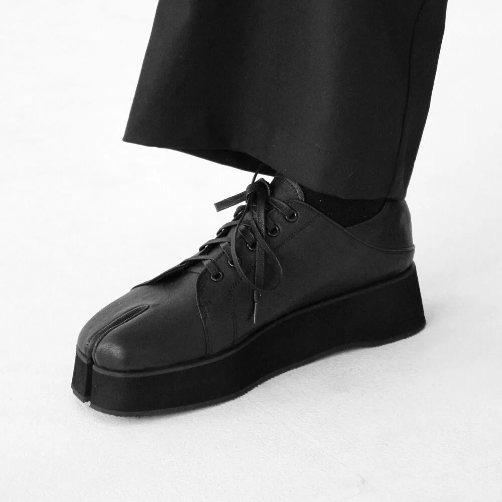 Унисекс дерби Noiingbyjamt Tabi 011 чёрные от Jam'T