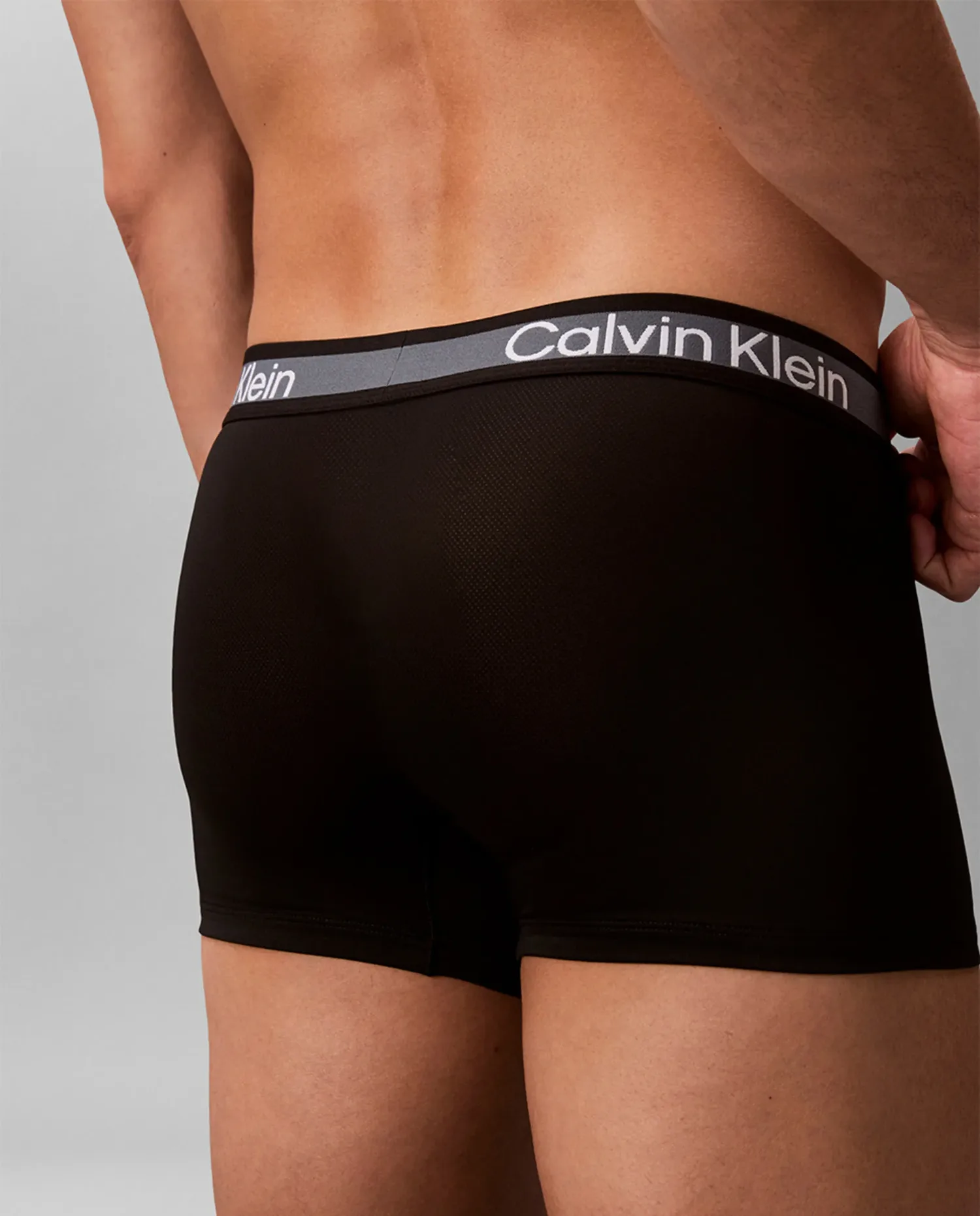 Короткие боксерские трусы индивидуальные Calvin Klein, черный — фото 3