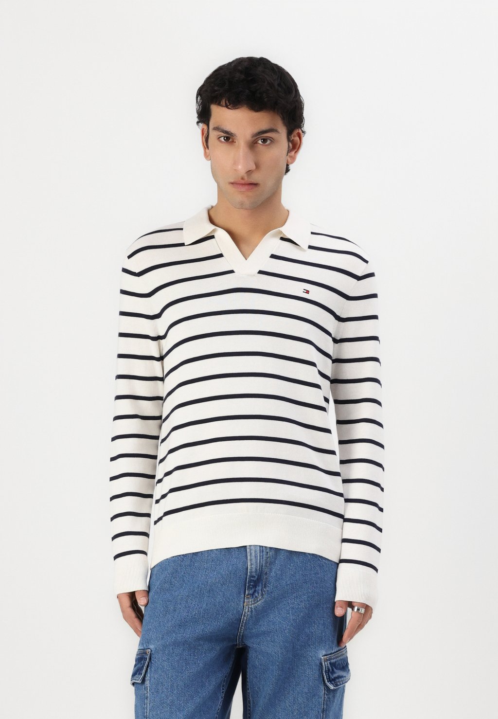 

Джемпер ESSENTIAL JONNY COLLAR Tommy Hilfiger, белый