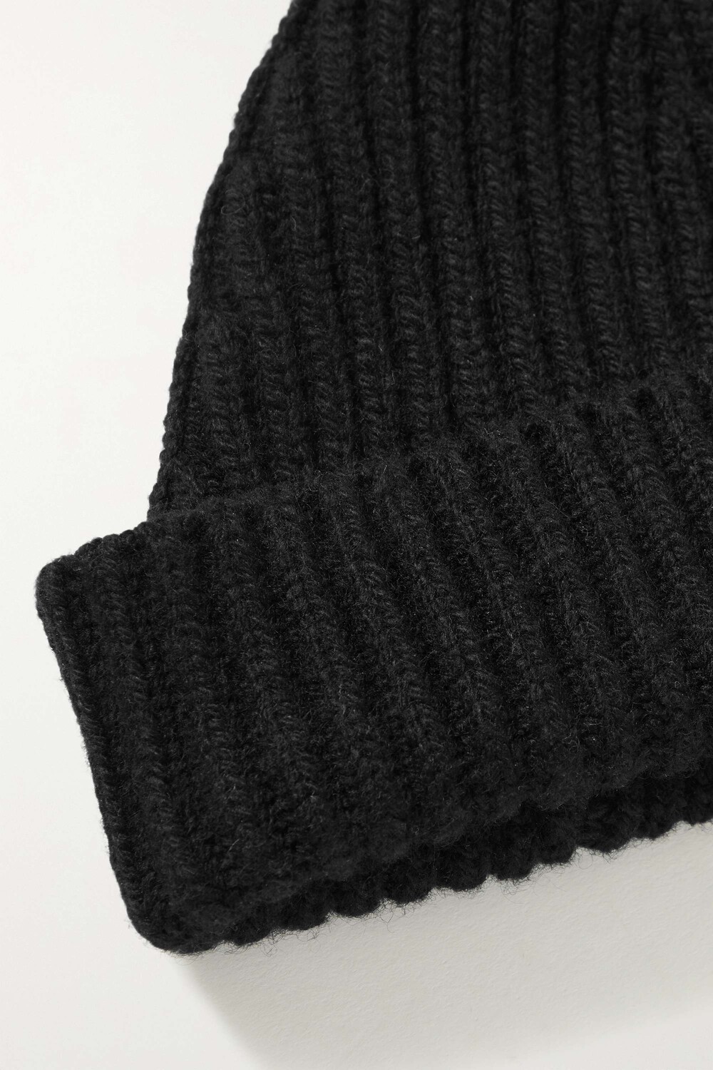 

THE ROW кашемировая шапка в рубчик, черный