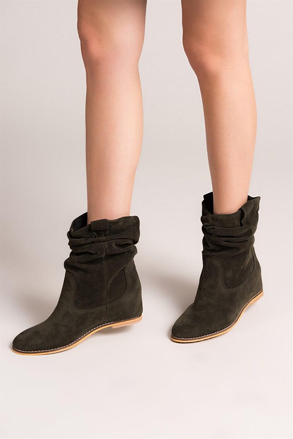 

C735041202 Женские ботинки цвета хаки Fox Shoes