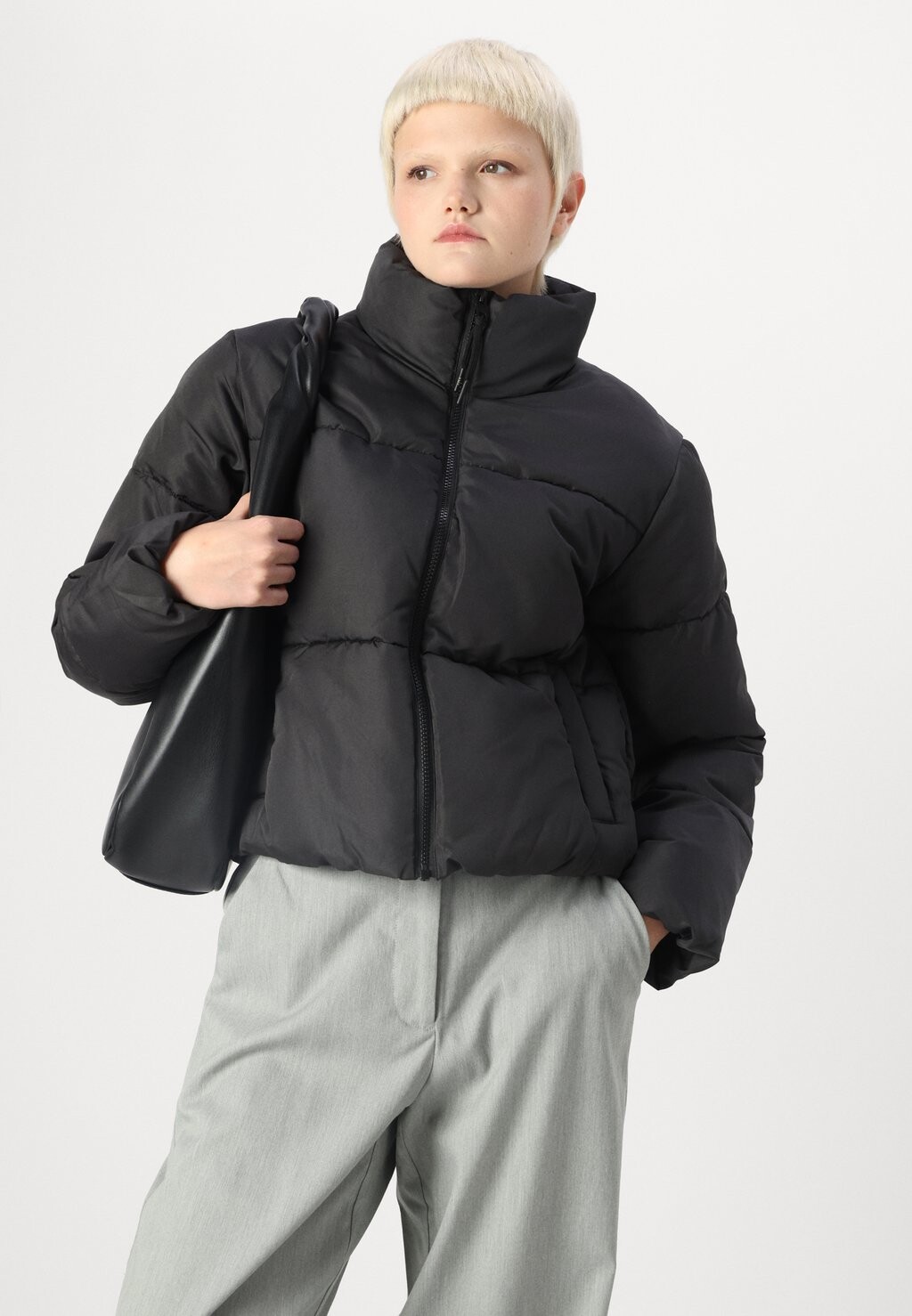 

Зимняя куртка JXSOLVEJ PUFFER JACKET JJXX, черный