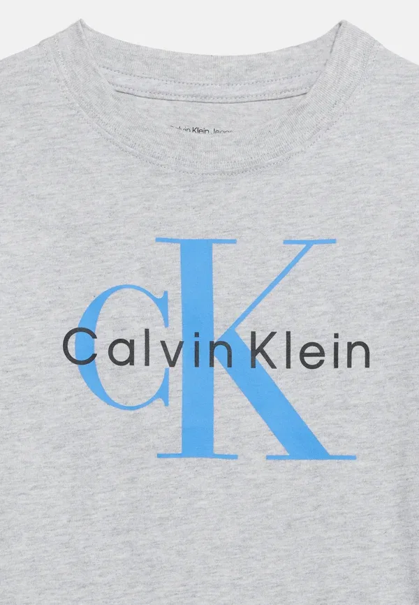 Футболка с принтом Calvin Klein Jeans, снежный хизер — фото 3