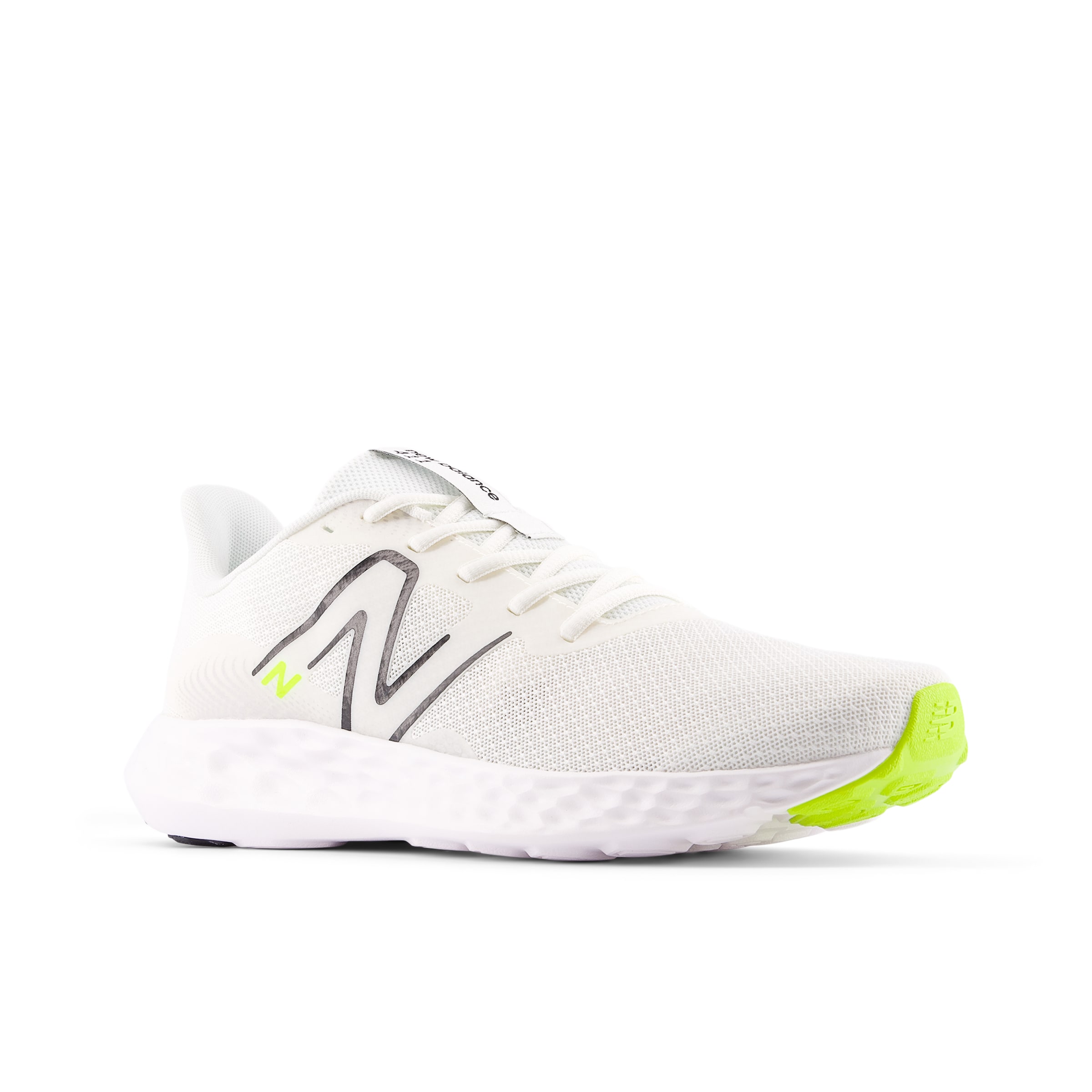 

New balance Беговые кроссовки в цвете off white