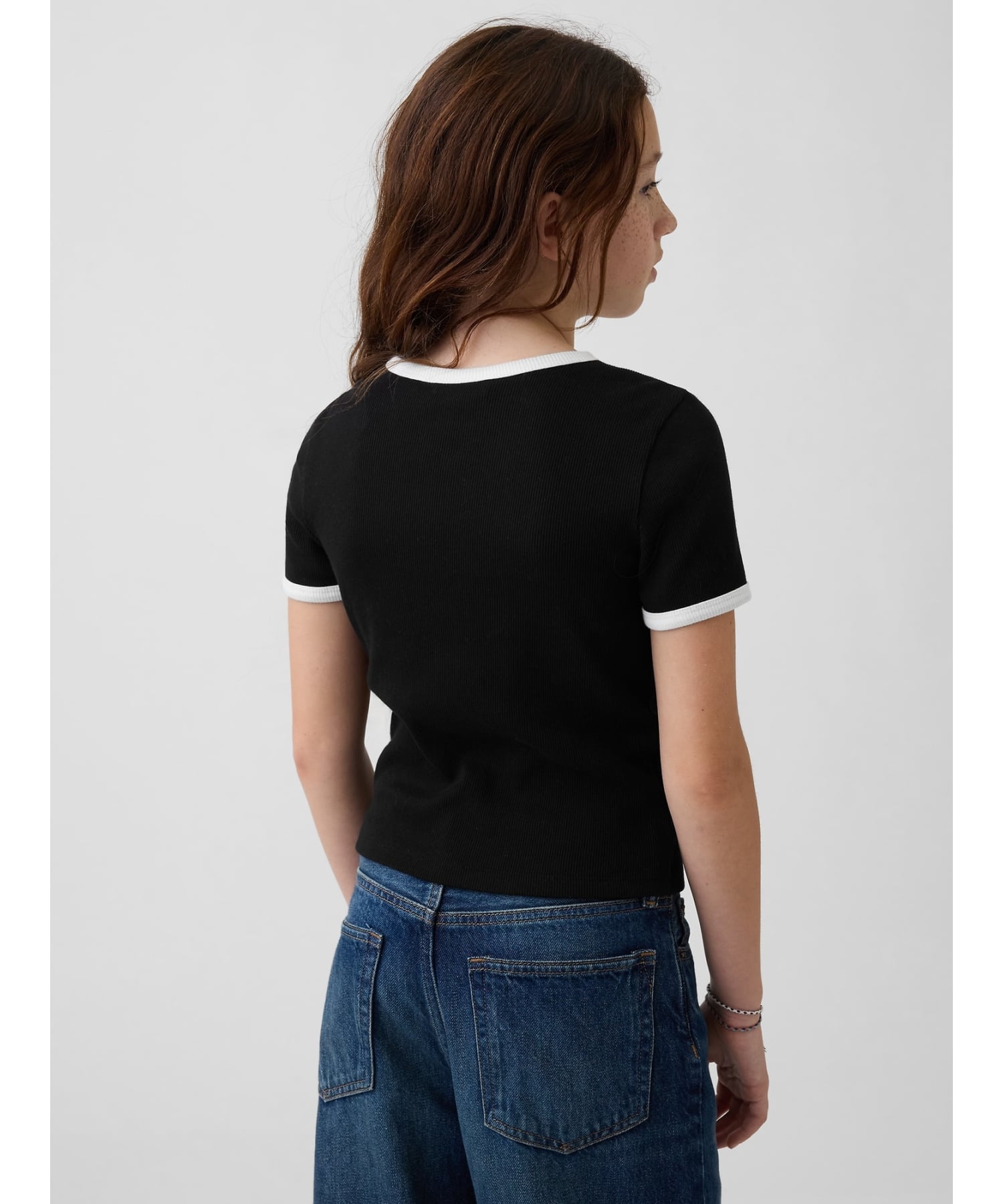(K) Детская футболка Brannan Bear Rib Ringer GAP, BLACK_22 — фото 2