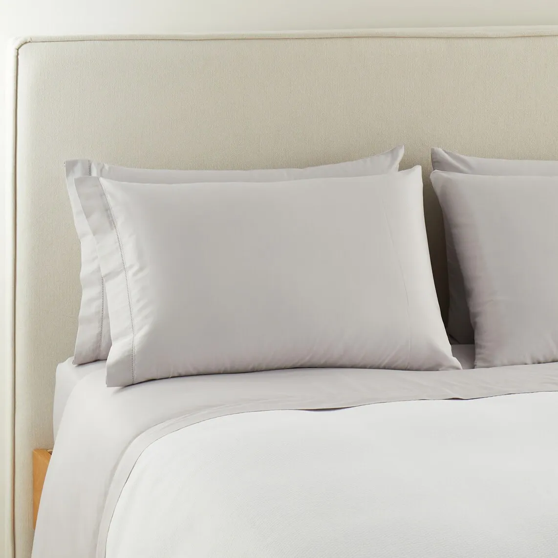 

Покрывало из атласа и хлопка, 300 нитей El Corte Inglés, серебро