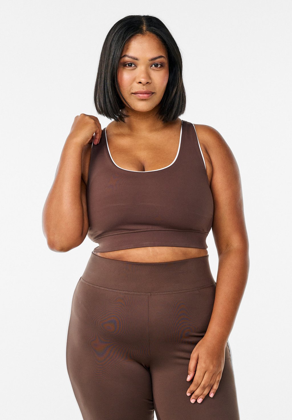 

Бюстье MIT RACERBACK UND KONTRASTPASPEL Active by Zizzi, коричневый