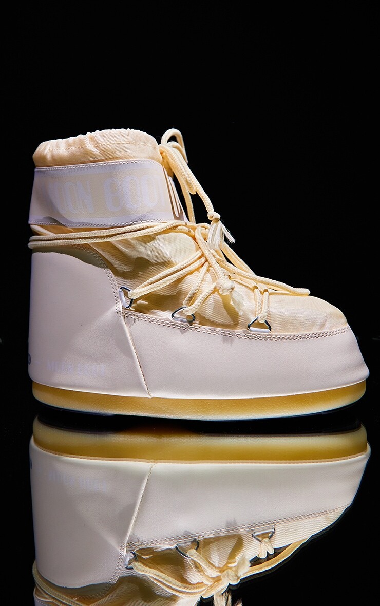 PrettyLittleThing Ботильоны MOON BOOT Кремовый Классический Низкий — фото 3