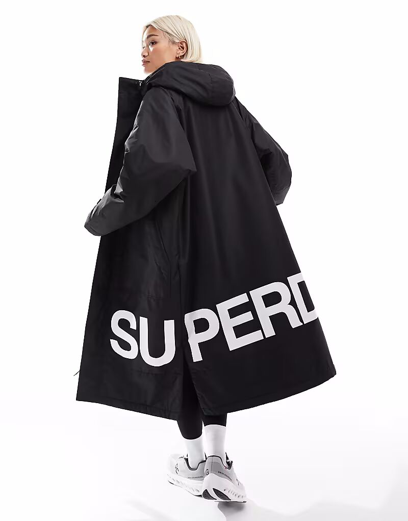 

Водонепроницаемый плащ Superdry черного и белого цвета