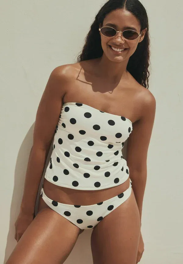 Топ для плавания бандо, Next, Tall fit bandeau tankini top, белый с черным горошком — фото 3