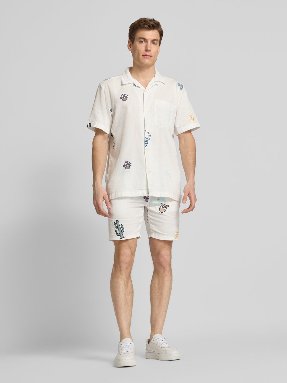 

Свободные шорты с узорчатой ​​строчкой Knowledge Cotton Apparel, кремовый