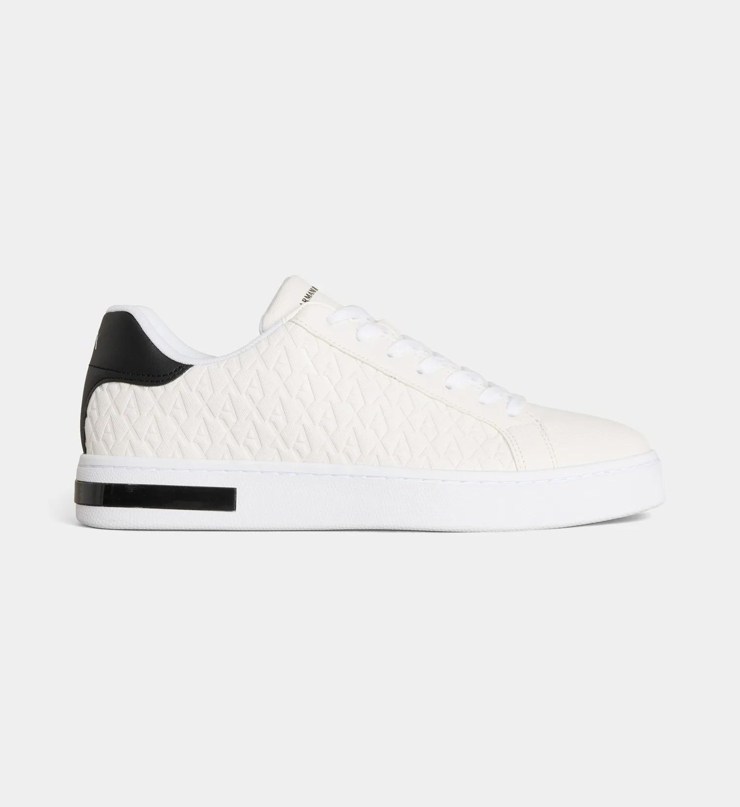 Кеды XM000140 с монограммой Armani Exchange, белый