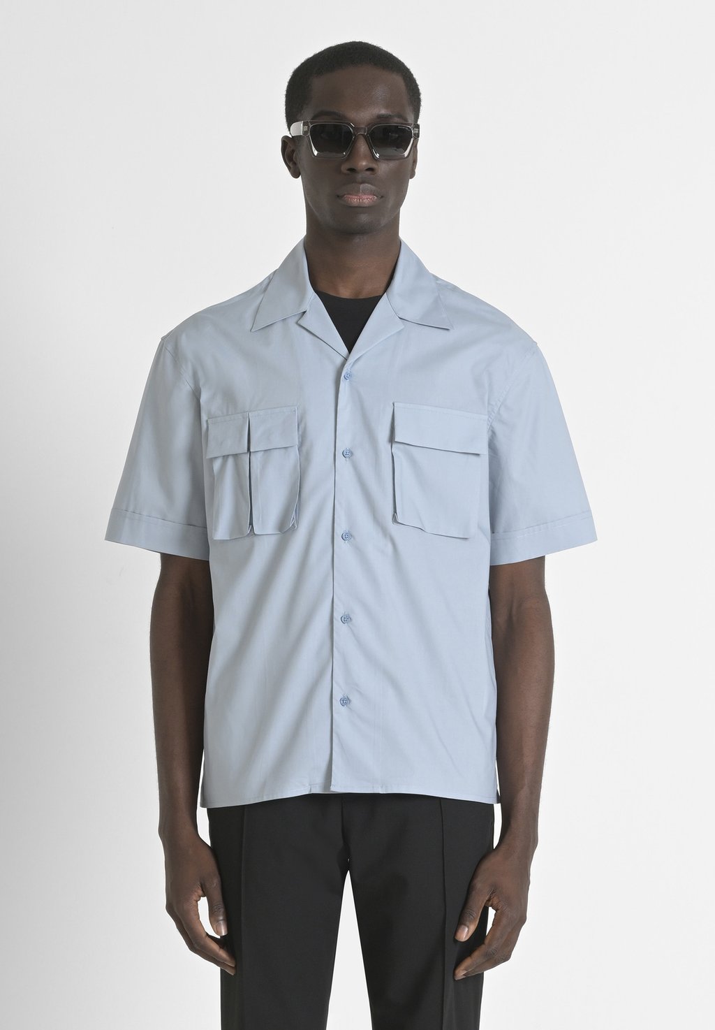 

Рубашка GRANADA WITH LOGOED BADGE Antony Morato, светло-голубой