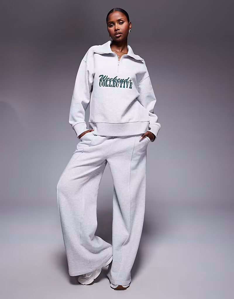 

Толстовка Weekend Collective с застежкой-молнией на половину длины и графикой из смешанных шрифтов серого меланжевого цвета Asos Weekend Collective