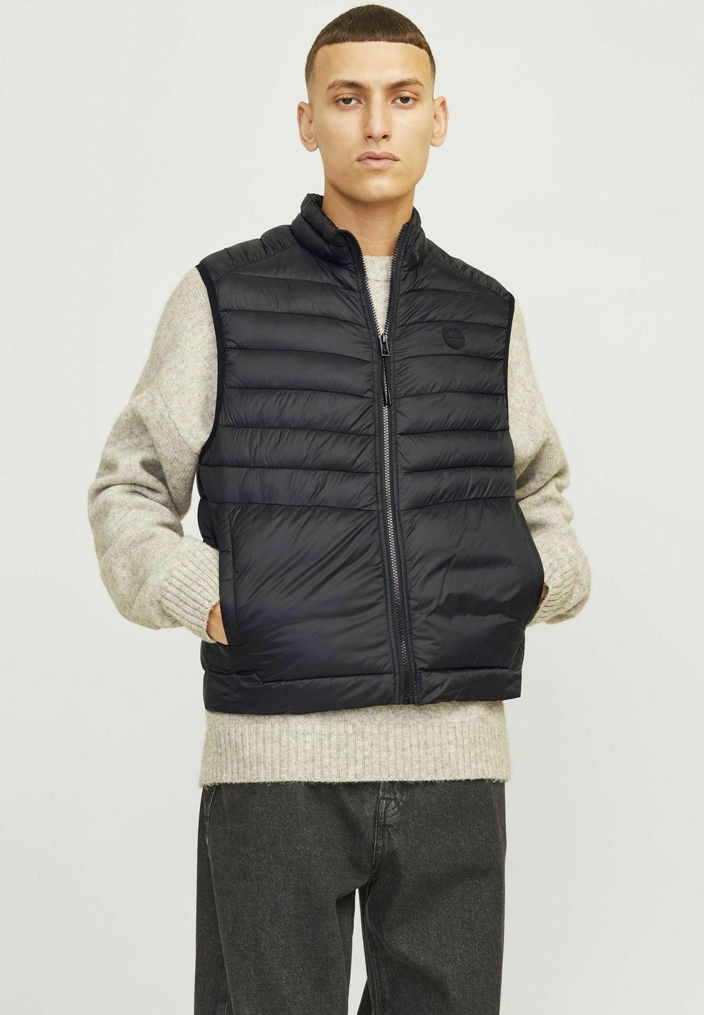 

Жилет PUFFER Jack & Jones, черный