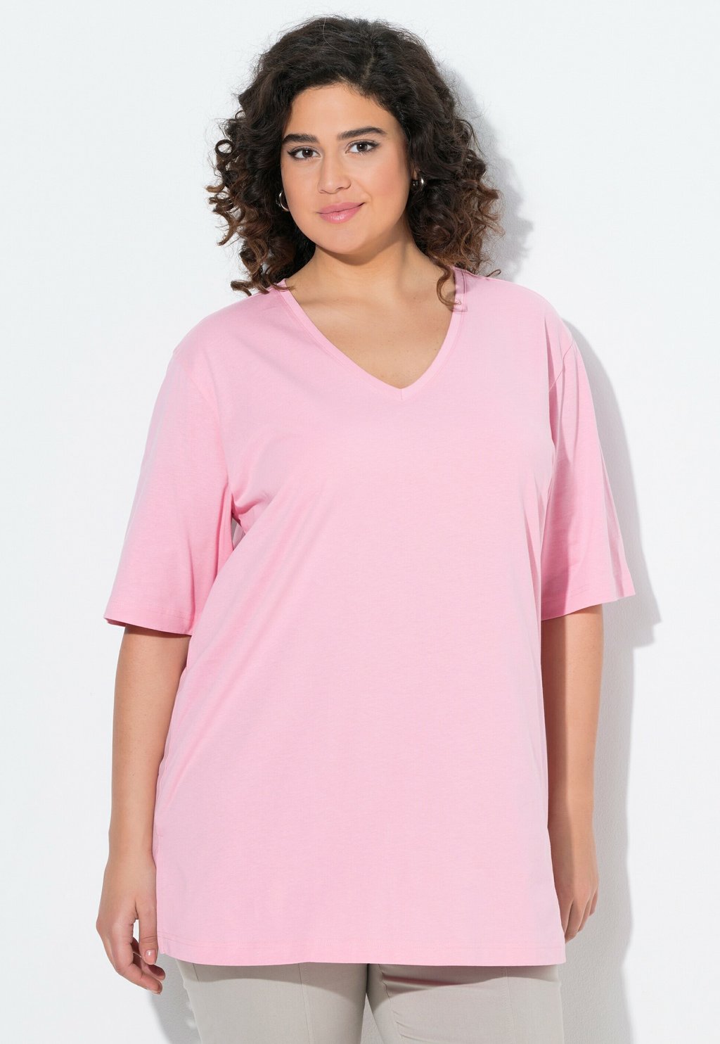

Базовая футболка PLUS SIZE V NECK TEE Ulla Popken, розовый