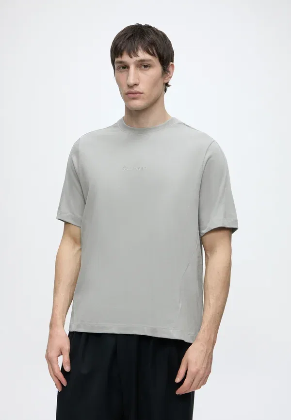 Футболка Calvin Klein Active Basic, нейтрально-серый