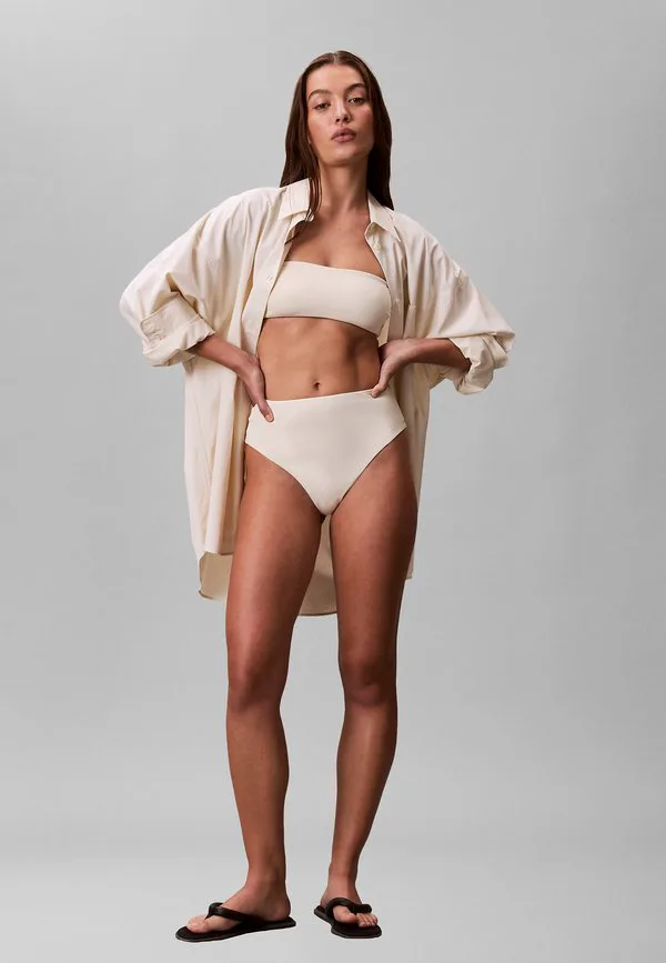 Топ от бикини-бандо из необходимых вещей Calvin Klein Swimwear, Antique White — фото 2