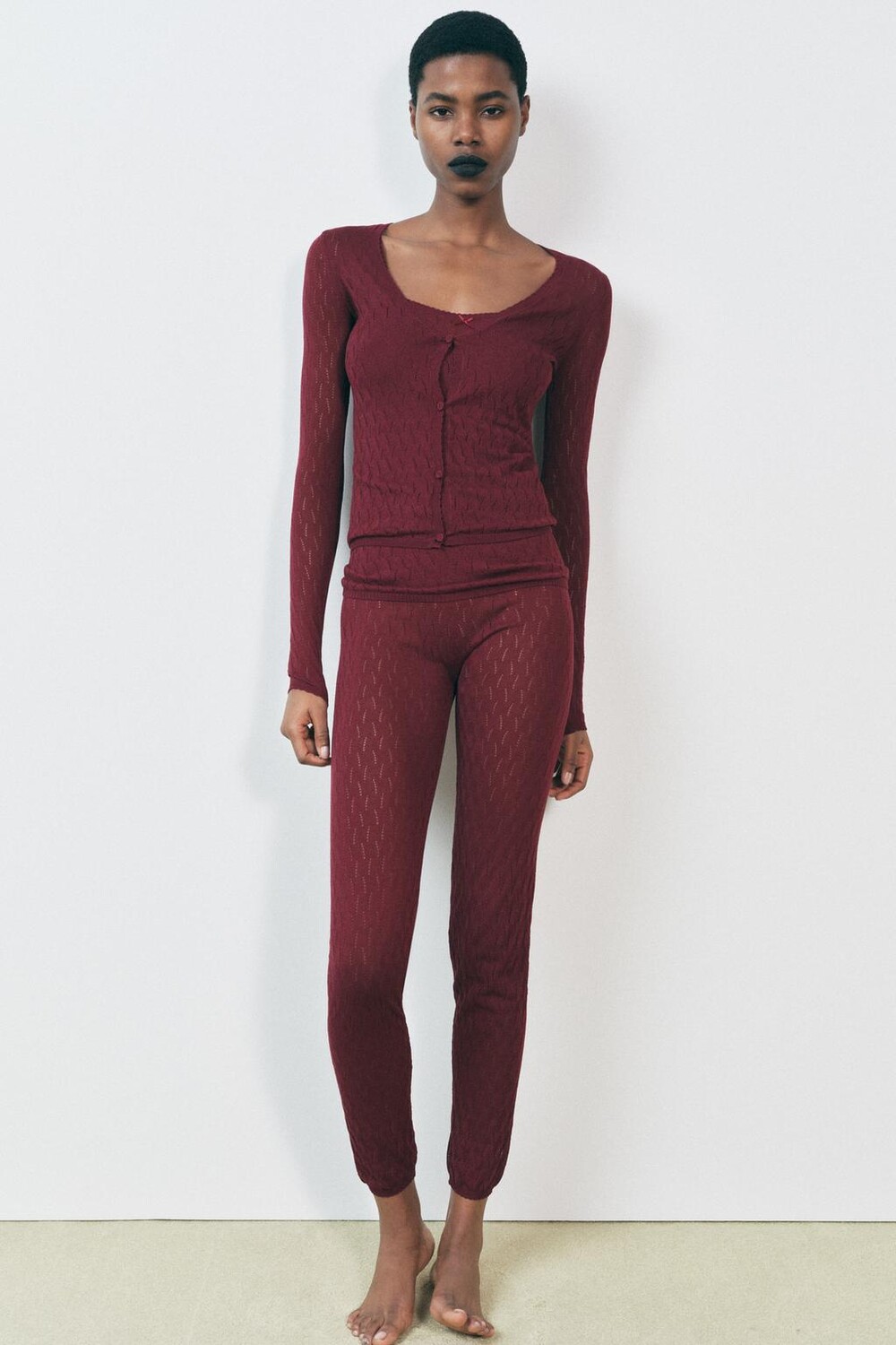 

Леггинсы из толстой тяжелой арматуры ZARA, бордовый