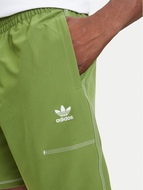Спортивные шорты loose fit Trefoil Essentials KA8540 Adidas, зелёный — фото 4