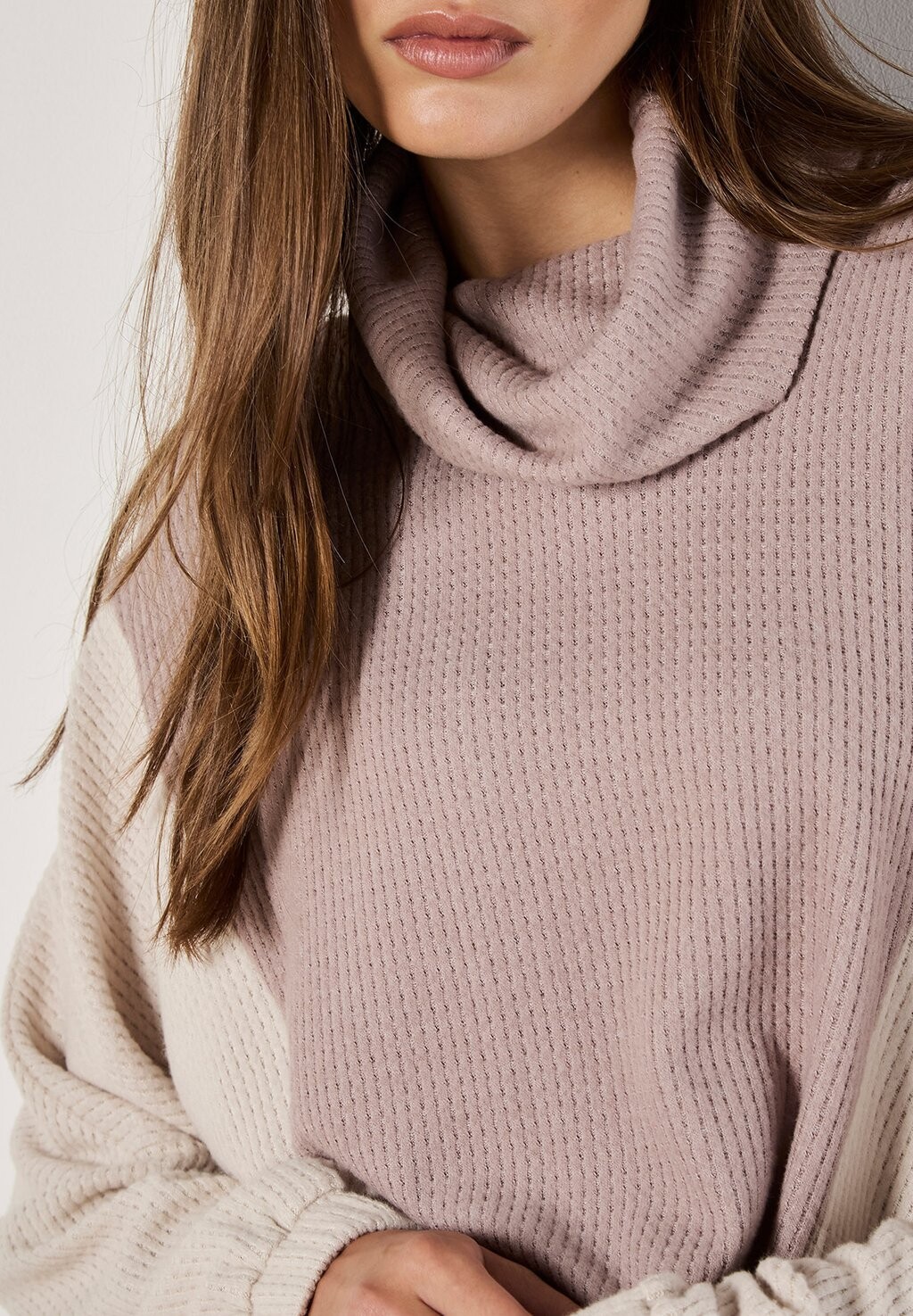 

Джемпер COWL NECK Apricot, серый