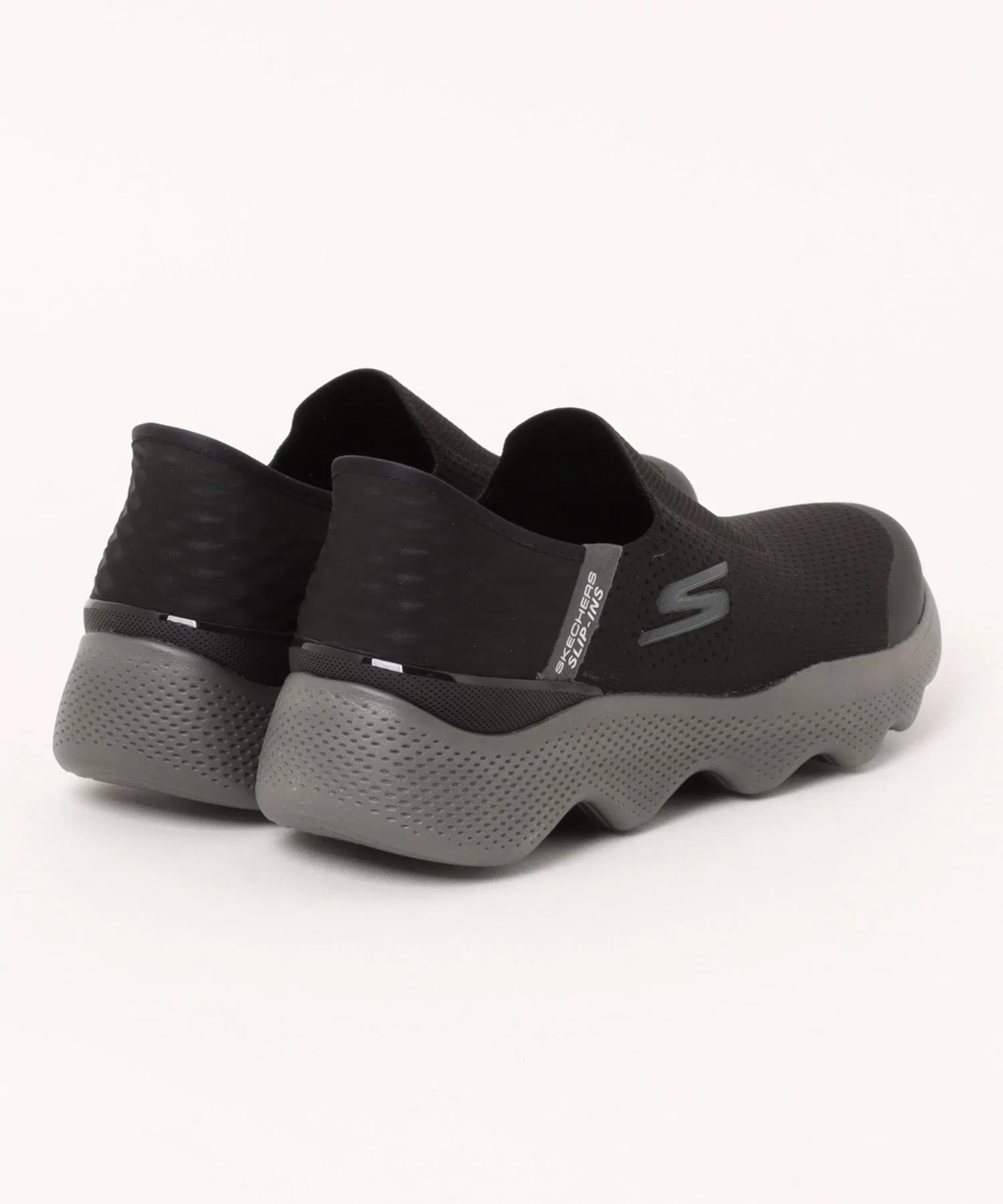 Мужские кроссовки SKECHERS GO WALK MASSAGE FIT чёрно-серые — фото 2