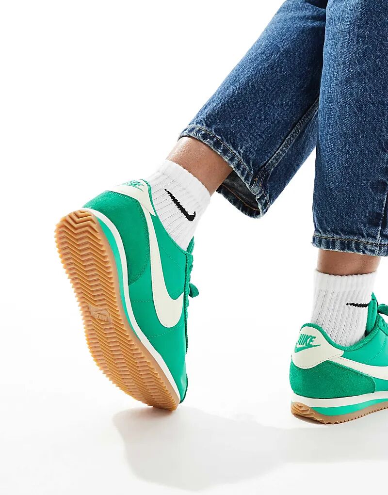 Кроссовки Cortez TXT зеленого и белого цвета Nike — фото 3