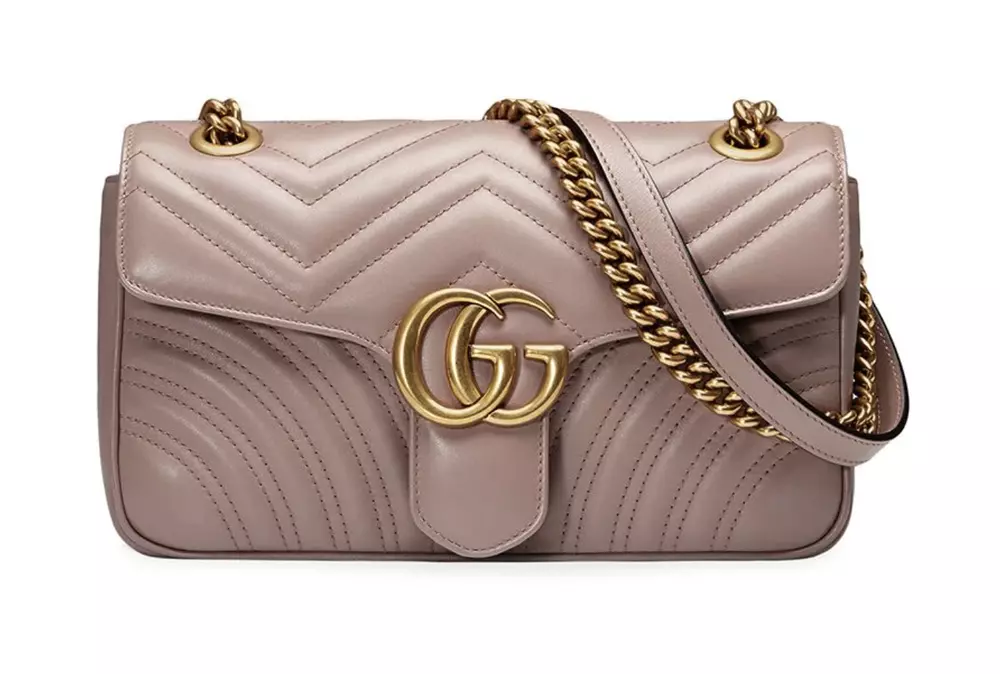 

Шикарная стеганая кожаная сумка через плечо с шевронным узором Gucci, бежевый