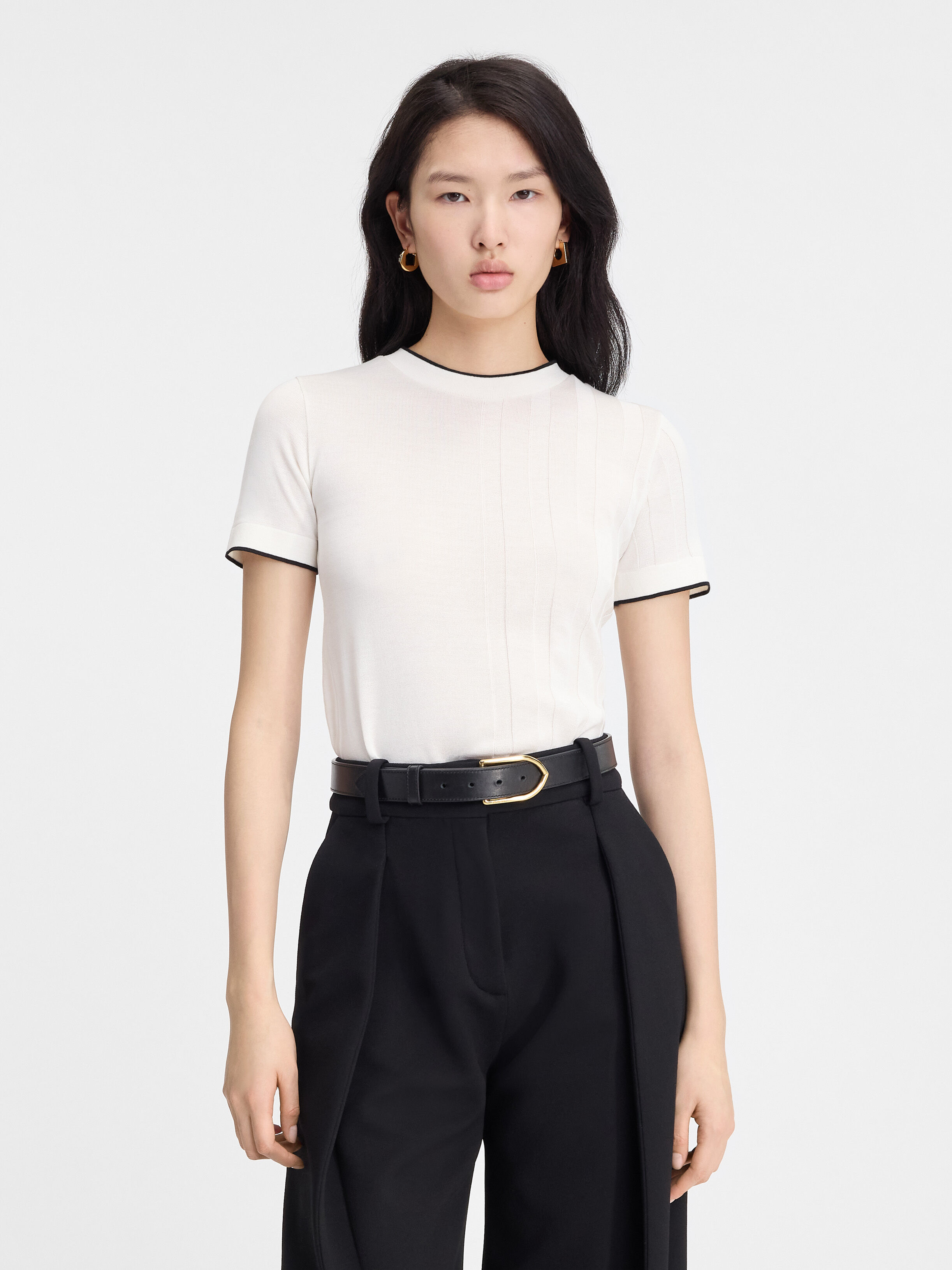 

Асимметричная трикотажная футболка JACQUEMUS The Tricot t-shirt, белый