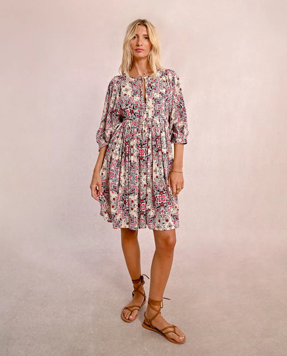 

Короткое платье с коротким рукавом и принтом Molly Bracken, пастельно-розовый