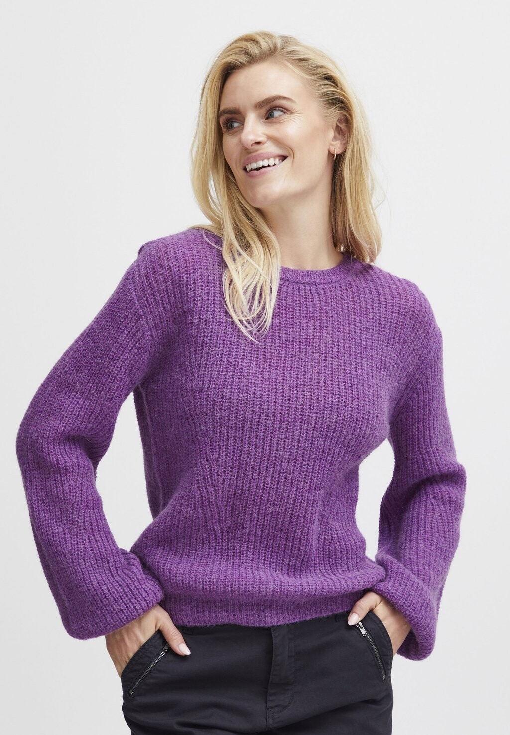 

Свитер Boatneck PULZ, цвет bright purple melange