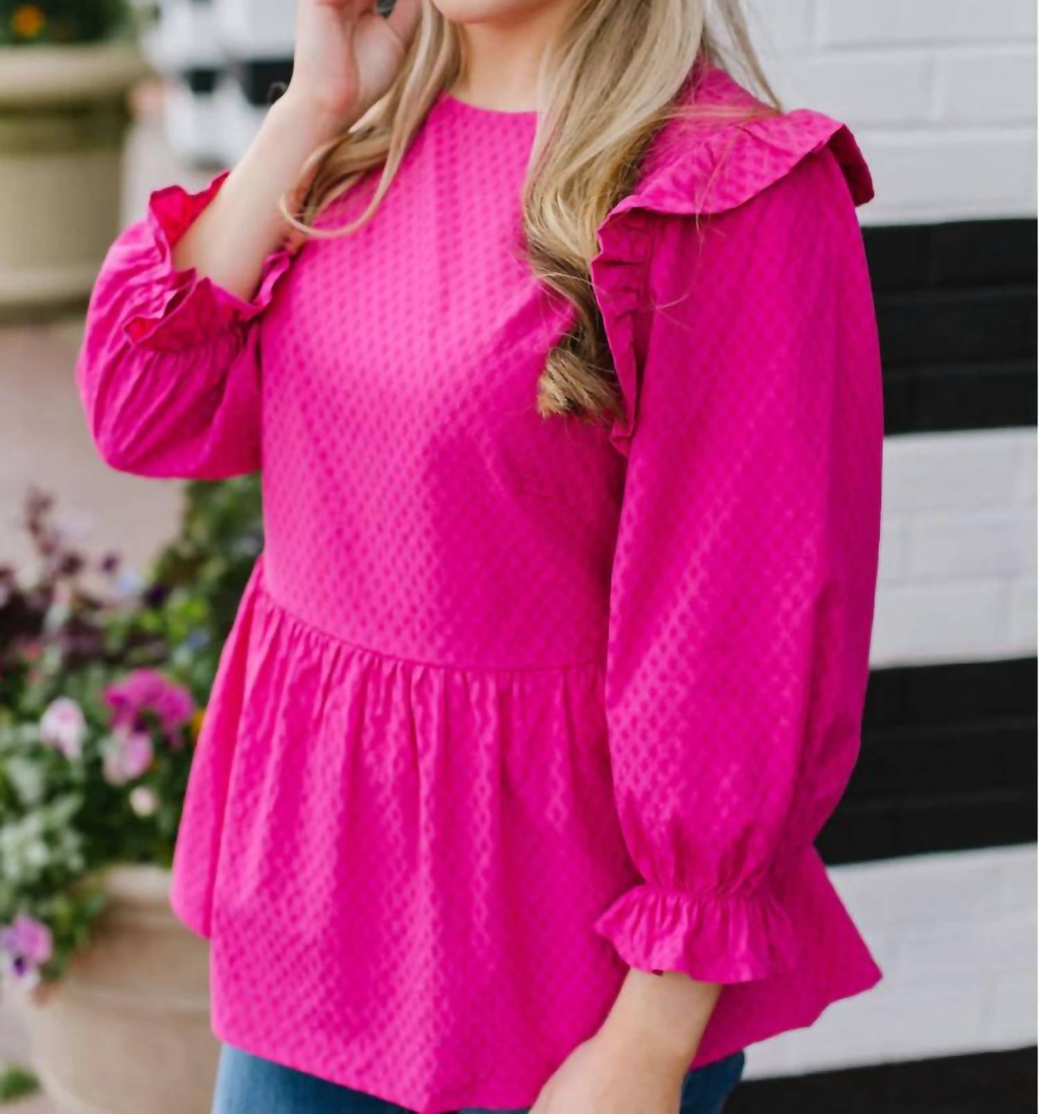 

Блуза Mills Top в ягодном цвете MICHELLE MCDOWELL, цвет berry