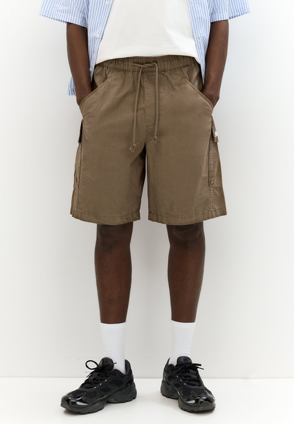 

Шорты PULL&BEAR, хаки