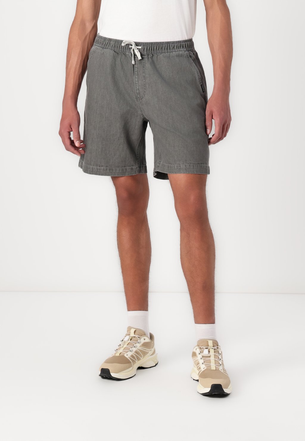 

Джинсовые шорты TAXER Quiksilver, деним