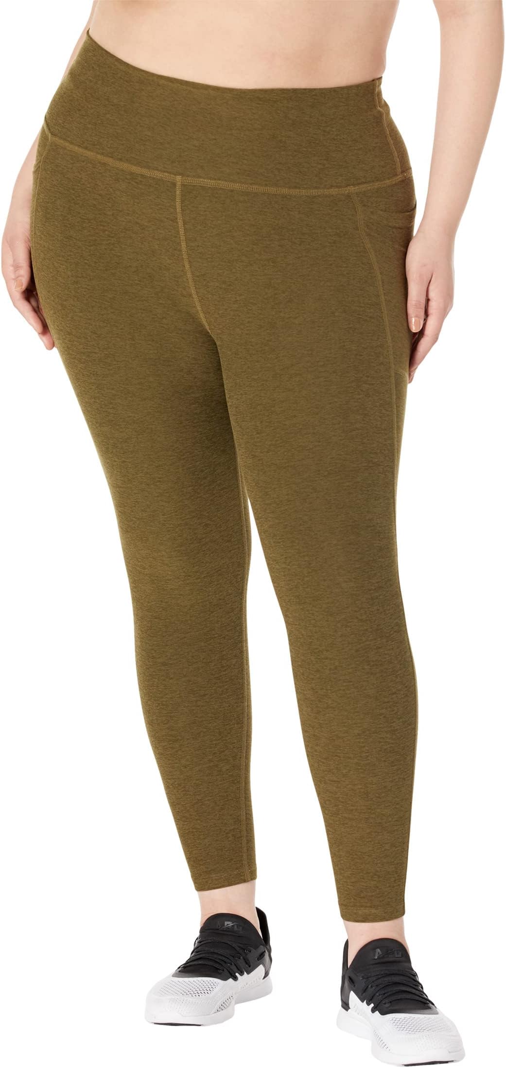 

Леггинсы Beyond Yoga Plus Size Out Of Pocket High Waisted Spacedye Midi Leggings, цвет Deep Olive Heather