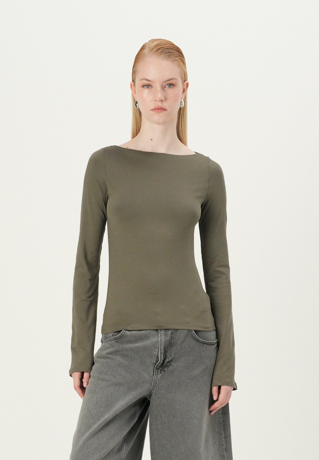 

Футболка с длинным рукавом ANNIE BOATNECK LONG SLEEVE Weekday, серо-коричневый