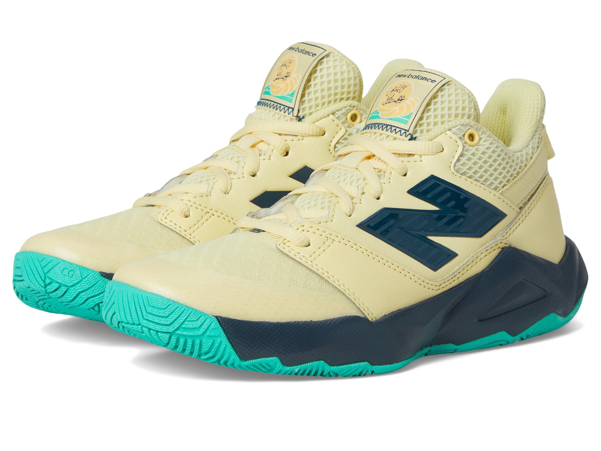 

Кроссовки New Balance Kids Coco CG2, цвет Parchment/NB Navy