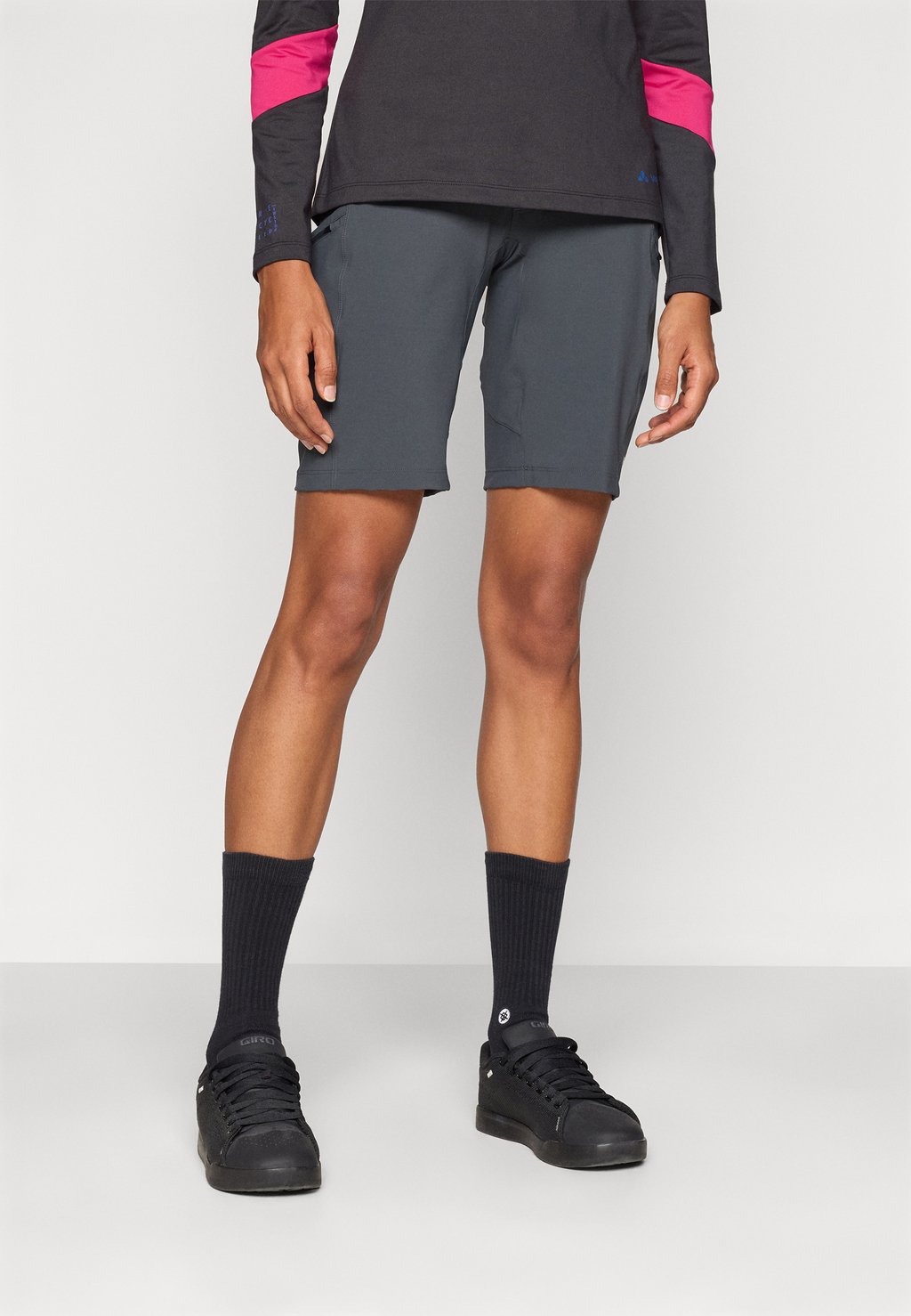 

Велосипедные шорты WOMENS ARC OVERSHORTS Le Col, серый