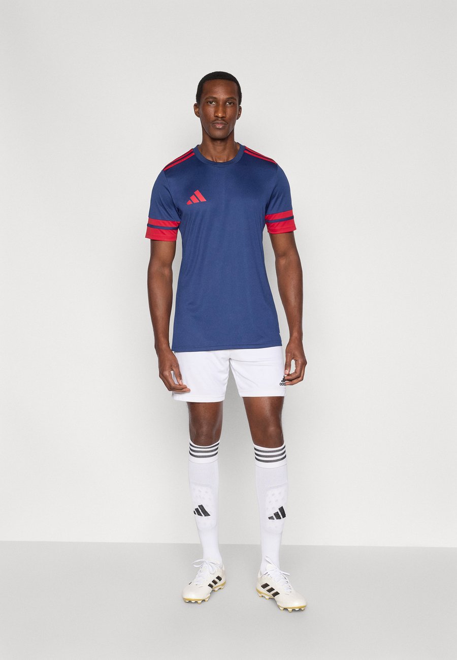 Футболка Adidas Performance SQUADRA25 SHORT SLEEVE, Team Navy Blue/Team Power Red/Dark Blue — фото 2