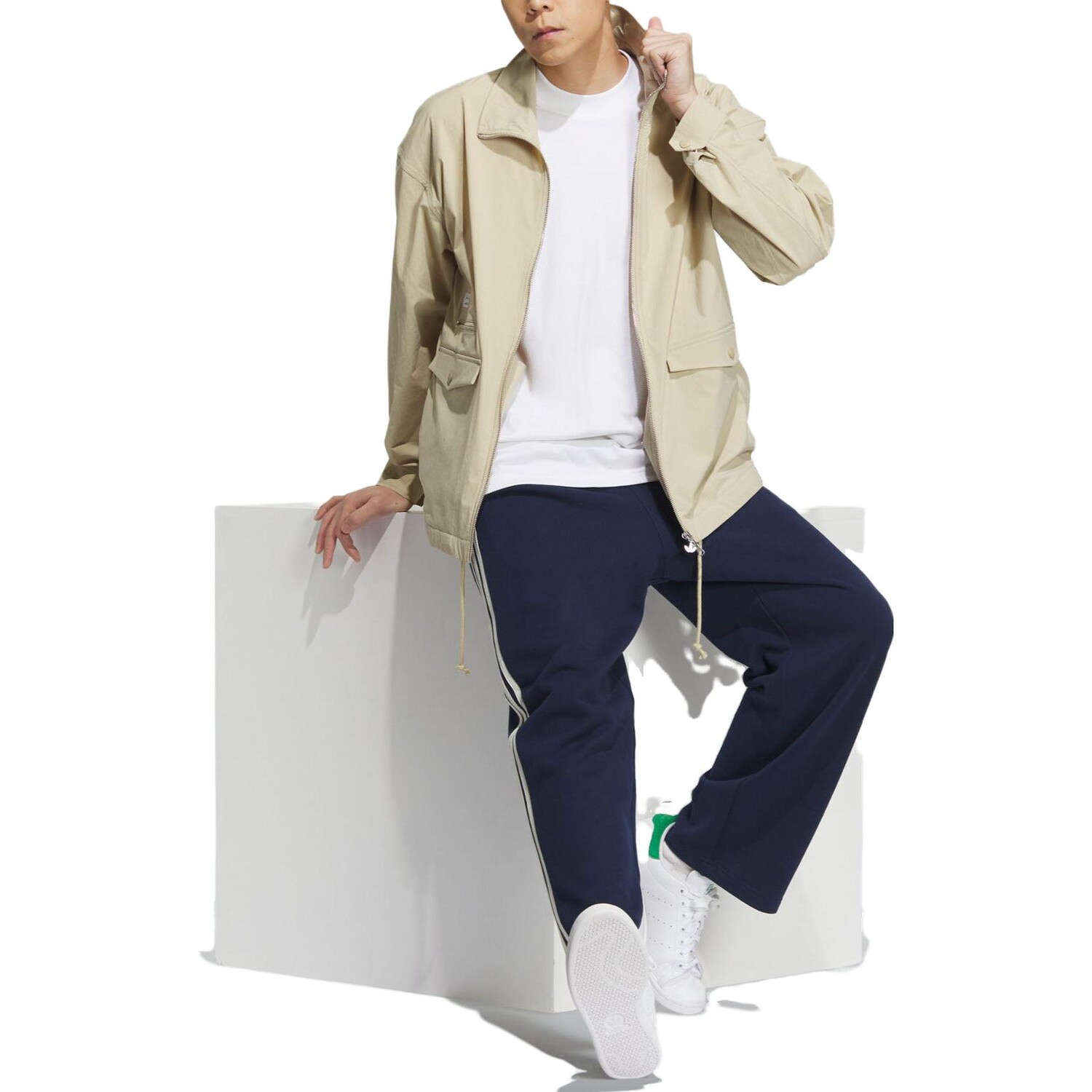 X Notitle Co-branded Series куртка мужская молочно-белая Adidas Originals, слоновая кость — фото 4