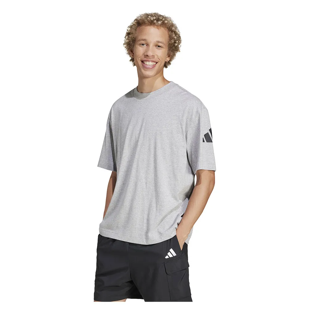 

Футболка с коротким рукавом adidas Essentials Loose Fit 3 Bar Logo, серый