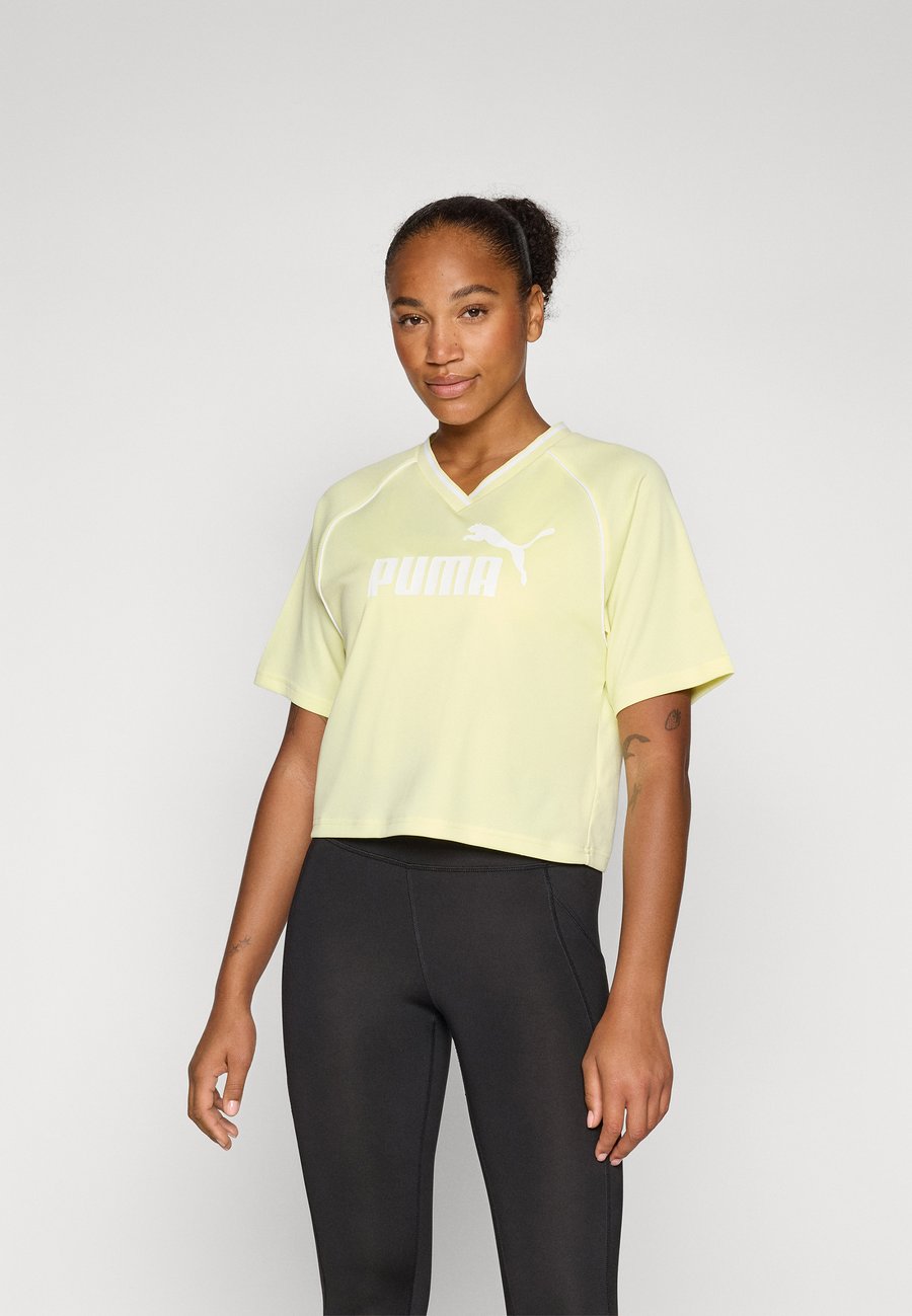 

Футболка Puma RELAXED CROPPED FOOTBALL, Gold-Coloured Moon/Light Yellow, Красный, Футболка Puma RELAXED CROPPED FOOTBALL, Gold-Coloured Moon/Light Yellow