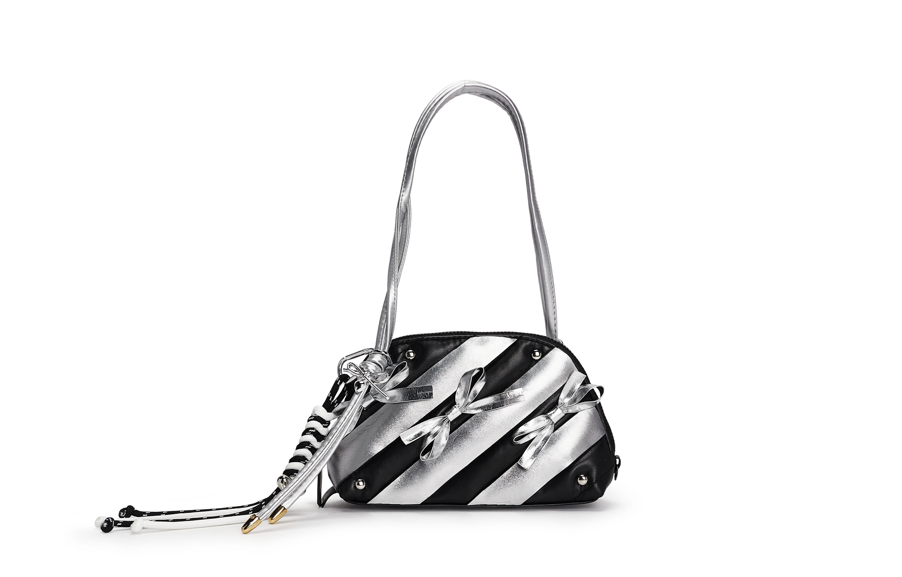 

Косметички и сумки для туалетных принадлежностей унисекс SAINT LAURENT