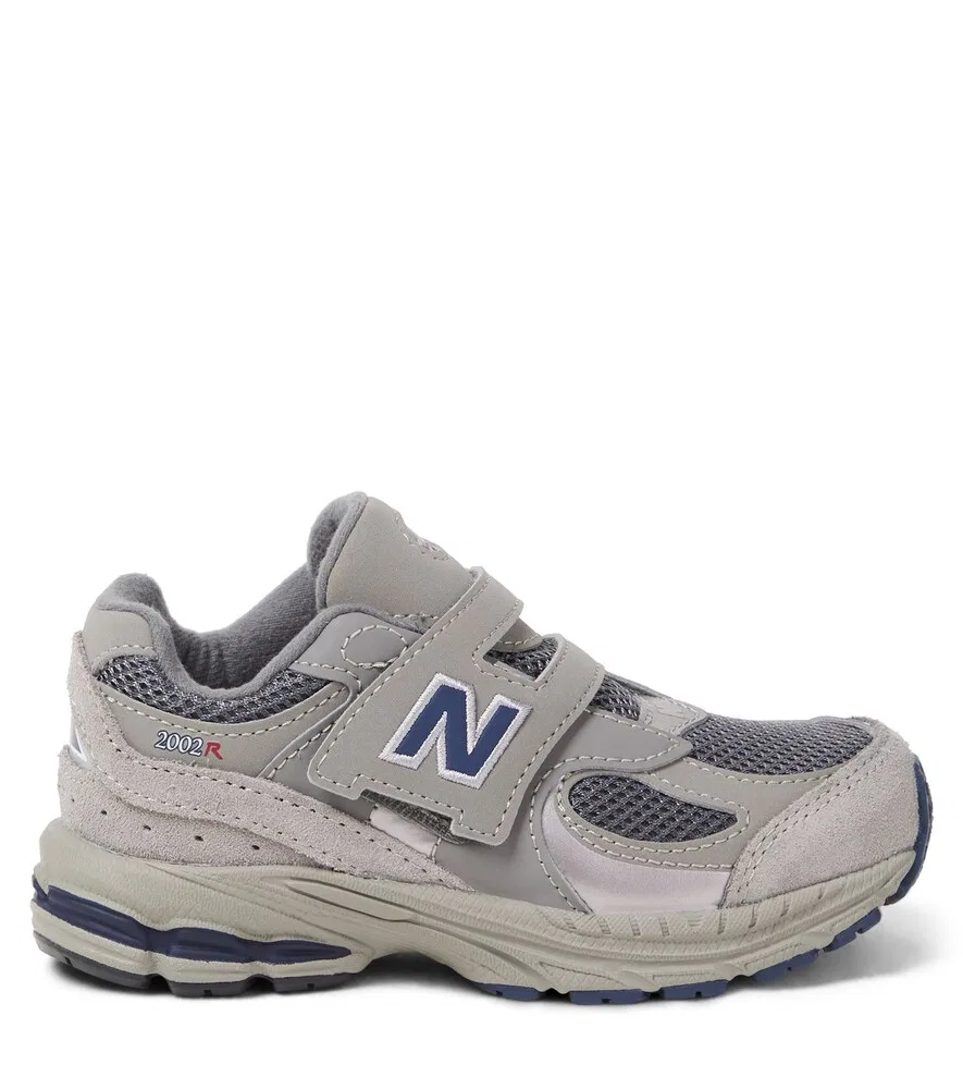 Кроссовки с замшевой отделкой 2002 года New Balance Kids, серый — фото 3